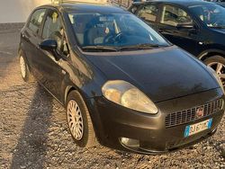 Grigio Usata 2007 Fiat Grande Punto Dynamic Due volumi | 1800 € (Cara)