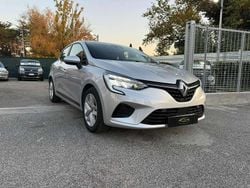 Argento Usata 2022 Renault Clio V Zen Tre volumi | 13.050 € (Buon prezzo)