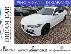 Bianco Usata 2021 Alfa Romeo Giulia Tre volumi | 25.500 € (Buon prezzo)