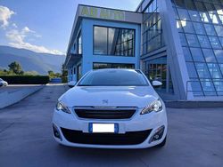 Bianco Usata 2016 Peugeot 308 Allure Tre volumi | 10.000 € (Buon prezzo)