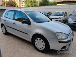 Grigio Usata 2007 VW Golf V Comfortline Tre volumi | 2999 € (Ottimo prezzo)