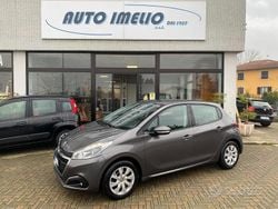 Grigio Usata 2018 Peugeot 208 Active Due volumi | 8900 € (Buon prezzo)