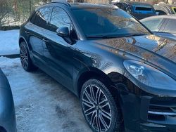 Nero Usata 2020 Porsche Macan SUV | 58.000 € (Buon prezzo)
