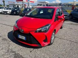 Rosso Usata 2019 Toyota Yaris Active Due volumi | 9500 € (Buon prezzo)