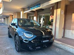 Nero Nuova 2025 Fiat 600 La Prima SUV | 22.000 €