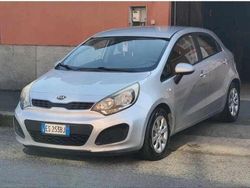 Usata 2013 Kia Rio Style Tre volumi | 3500 € (Ottimo prezzo)