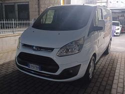 Bianco Usata 2017 Ford Transit Custom Tre volumi | 13.990 € (Cara)
