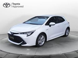 Bianco Usata 2021 Toyota Corolla Business Edition Tre volumi | 17.900 € (Cara)