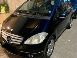 Nero Usata 2010 Mercedes A180 Avantgarde Tre volumi | 3500 € (Ottimo prezzo)