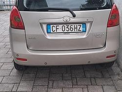 Grigio Usata 2003 Toyota Corolla Verso Monovolume | 4800 €