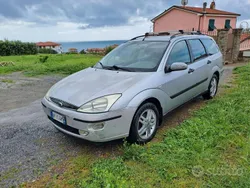 Argento Usata 2000 Ford Focus Zetec Station wagon | 300 € (Ottimo prezzo)