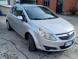 Usata 2009 Opel Corsa | 2500 € (Buon prezzo)