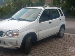 Bianco Usata 2001 Suzuki Ignis Tre volumi | 700 € (Ottimo prezzo)