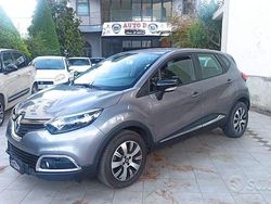 Grigio Usata 2016 Renault Captur Zen SUV | 11.800 € (Buon prezzo)