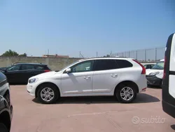 Bianco Usata 2014 Volvo XC60 Business Edition SUV | 10.900 € (Ottimo prezzo)