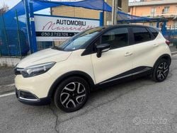Beige pastello Usata 2015 Renault Captur Zen SUV | 8997 € (Buon prezzo)