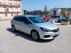 Grigio Usata 2021 Opel Astra Elegance Station wagon | 13.499 € (Buon prezzo)
