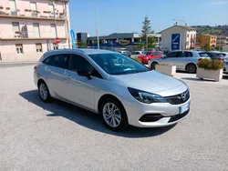 Grigio Usata 2021 Opel Astra Elegance Station wagon | 13.900 € (Buon prezzo)