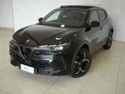 Nero + tetto nero Nuova 2025 Alfa Romeo Junior Edizione Speciale SUV | 29.990 € (Buon prezzo)