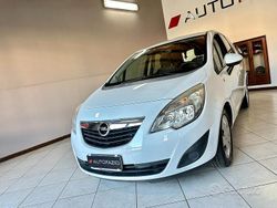 Bianco Usata 2012 Opel Meriva Cosmo Monovolume | 4950 € (Buon prezzo)