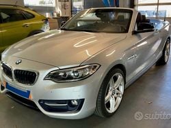 Grigio Usata 2015 BMW 218 Sport Line Cabrio | 19.800 € (Cara)