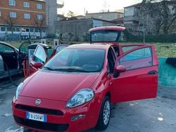 Usata 2016 Fiat Punto Street Tre volumi | 6900 € (Buon prezzo)