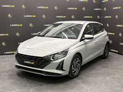 Grigio Nuova 2025 Hyundai i20 Due volumi | 16.400 € (Buon prezzo)