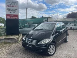 Nero Usata 2006 Mercedes A150 Avantgarde Tre volumi | 2299 € (Buon prezzo)