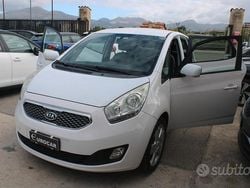 Bianco Usata 2010 Kia Venga Due volumi | 5000 € (Buon prezzo)