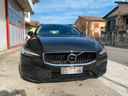 Grigio Usata 2021 Volvo V60 Business Edition Station wagon | 24.500 € (Ottimo prezzo)