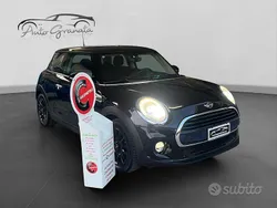 Nero Usata 2015 Mini Cooper D Hype Due volumi | 9500 € (Buon prezzo)