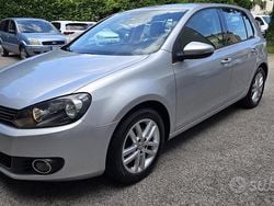 Grigio Usata 2012 VW Golf VII Highline Tre volumi | 4998 € (Ottimo prezzo)