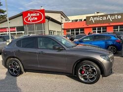 Grigio Usata 2024 Alfa Romeo Stelvio Veloce SUV | 39.900 € (Buon prezzo)