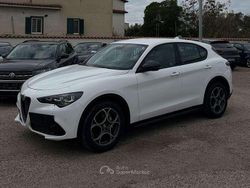 Bianco Usata 2024 Alfa Romeo Stelvio Sprint SUV | 30.990 € (Ottimo prezzo)