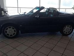 Blu/azzurro Usata 1993 Mercedes SL300 Cabrio | 18.500 €