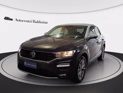 Grigio urano/tetto bianco Usata 2021 VW T-Roc Business SUV | 22.500 € (Buon prezzo)