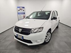 Bianco Usata 2013 Dacia Sandero Lauréate SUV | 5490 € (Ottimo prezzo)