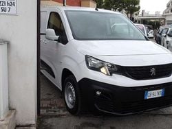 Bianco Usata 2020 Peugeot Partner Premium Monovolume | 7999 € (Ottimo prezzo)