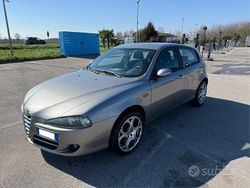 Grigio Usata 2007 Alfa Romeo 147 Due volumi | 1000 € (Ottimo prezzo)