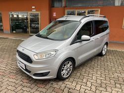 Argento Usata 2016 Ford Tourneo Courier Titanium Monovolume | 6200 € (Ottimo prezzo)