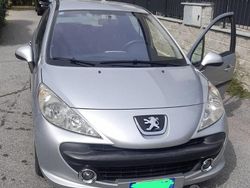Grigio Usata 2006 Peugeot 207 Due volumi | 3200 € (Buon prezzo)