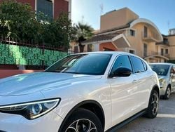 Bianco Usata 2017 Alfa Romeo Stelvio Executive SUV | 20.000 €