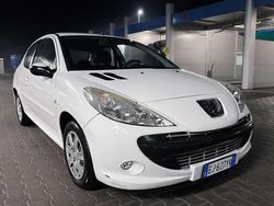 Usata 2012 Peugeot 206 Tre volumi | 3700 € (Buon prezzo)