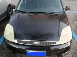 Nero Usata 2005 Ford Fiesta Due volumi | 500 € (Super prezzo)