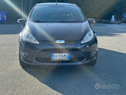 Nero Usata 2009 Ford Fiesta Tre volumi | 1900 € (Super prezzo)