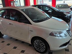 Bianco Usata 2011 Lancia Ypsilon S Due volumi | 5700 € (Buon prezzo)