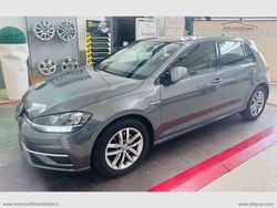 Grigio Usata 2019 VW Golf VII Executive Tre volumi | 12.980 € (Ottimo prezzo)
