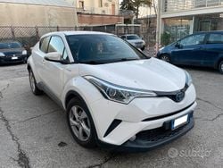 Bianco Usata 2017 Toyota C-HR Style SUV | 14.900 € (Buon prezzo)