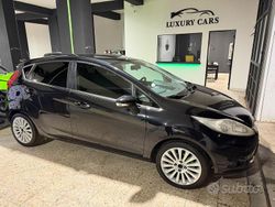 Nero Usata 2009 Ford Fiesta Titanium Tre volumi | 2990 € (Buon prezzo)