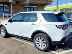 Bianco Usata 2017 Land Rover Discovery Sport SUV | 15.900 € (Cara)